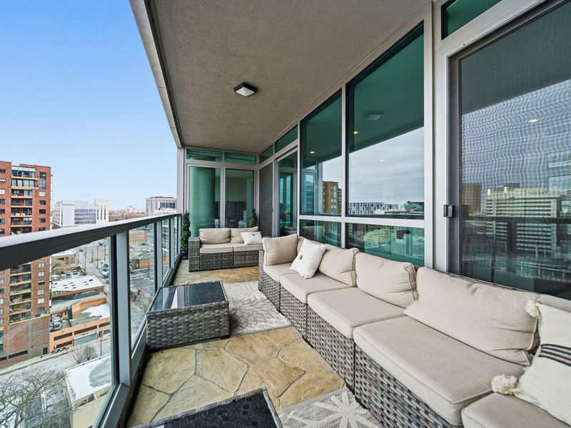 1 Miranova Place, Unit 1610, Columbus, OH 43215 Photo 43