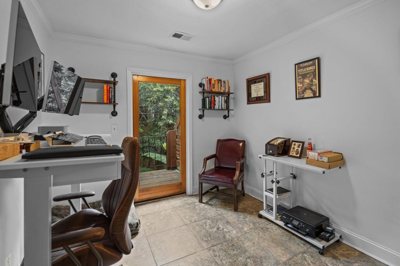 11 America Street Photo 14