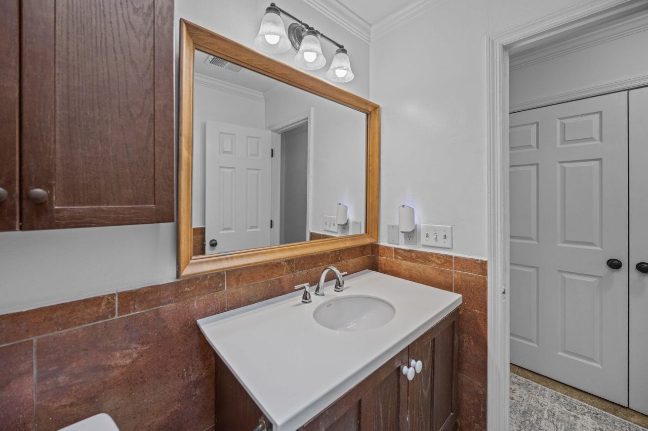 11 America Street Photo 21