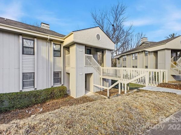 1605 Abbey Circle, Asheville, NC 28805