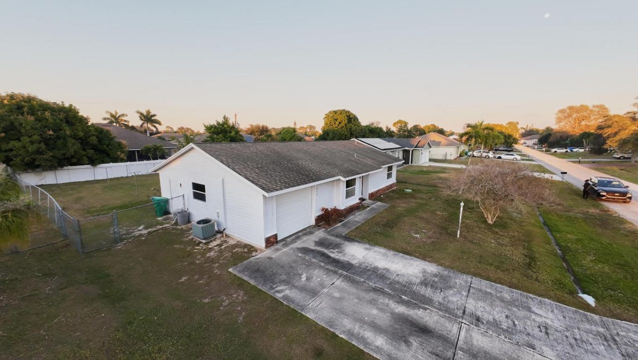 443 SW Meadow Terrace, Port Saint Lucie, FL 34984 Photo