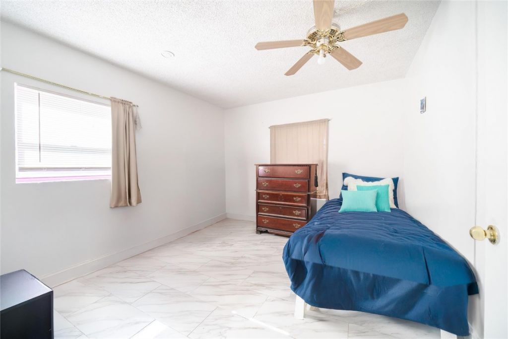 419 SW 80th Avenue, Pompano Beach, FL 33068 Photo