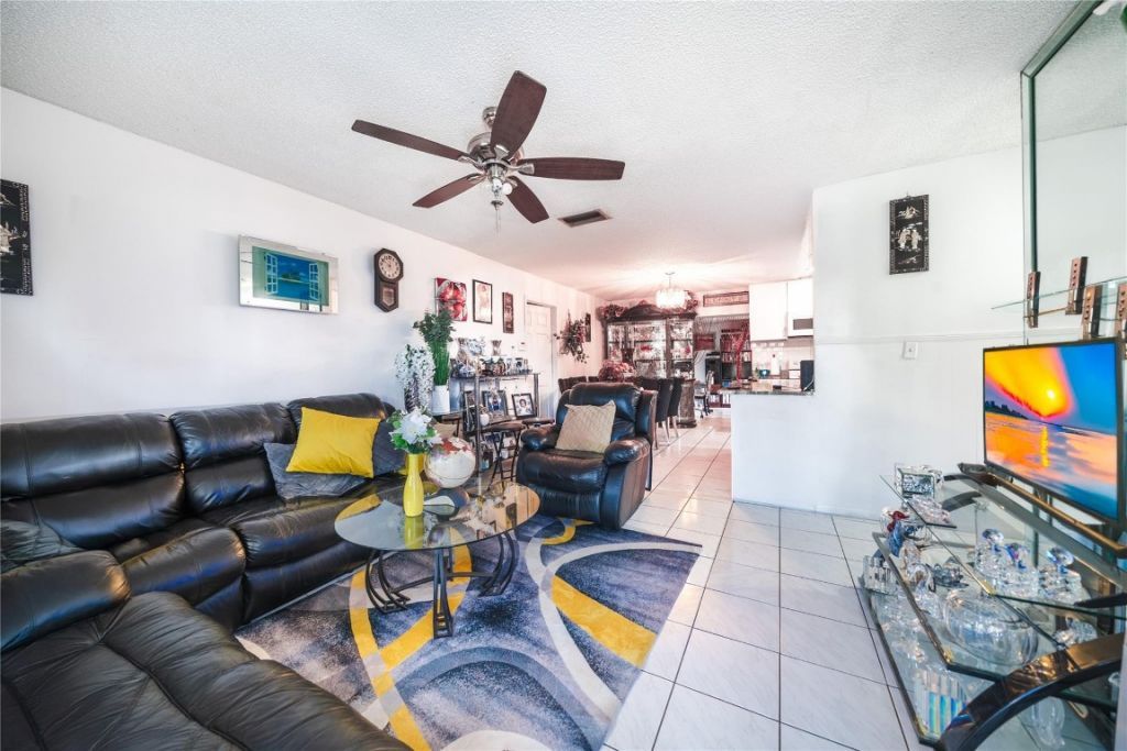 419 SW 80th Avenue, Pompano Beach, FL 33068 Photo