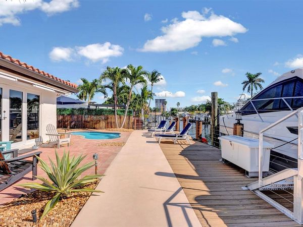 2524 SE 9th Street, Pompano Beach, FL 33062