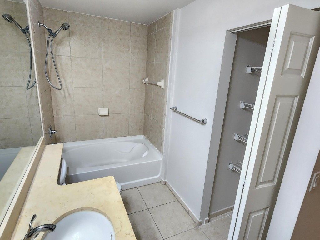 2401 NE 65th Street, Fort Lauderdale, FL 33308 Photo