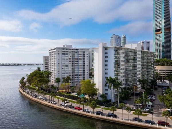 1408 Brickell Bay Dr, Unit 706, Miami, FL 33131