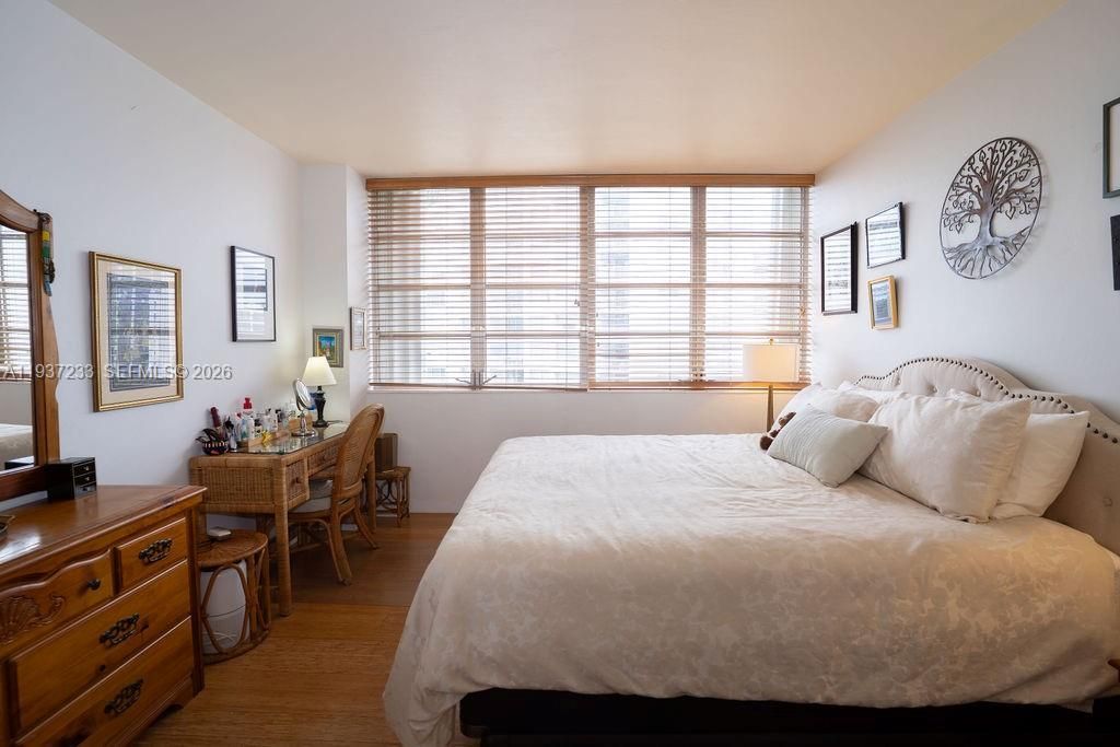 1408 Brickell Bay Dr, Unit 706, Miami, FL 33131 Photo