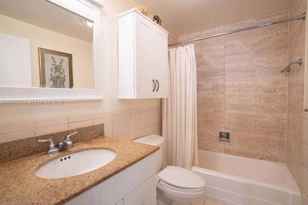 1408 Brickell Bay Dr, Unit 706, Miami, FL 33131 Photo