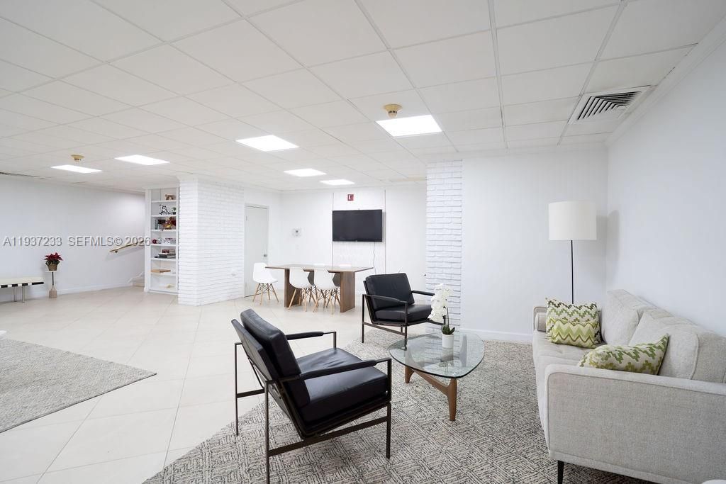 1408 Brickell Bay Dr, Unit 706, Miami, FL 33131 Photo