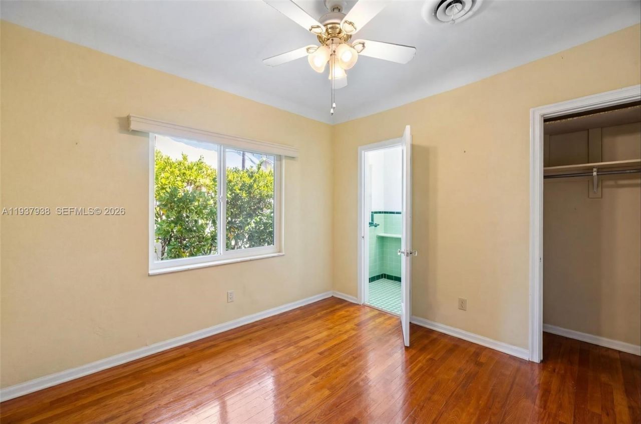 9148 Abbott Ave, Surfside, FL 33154 Photo