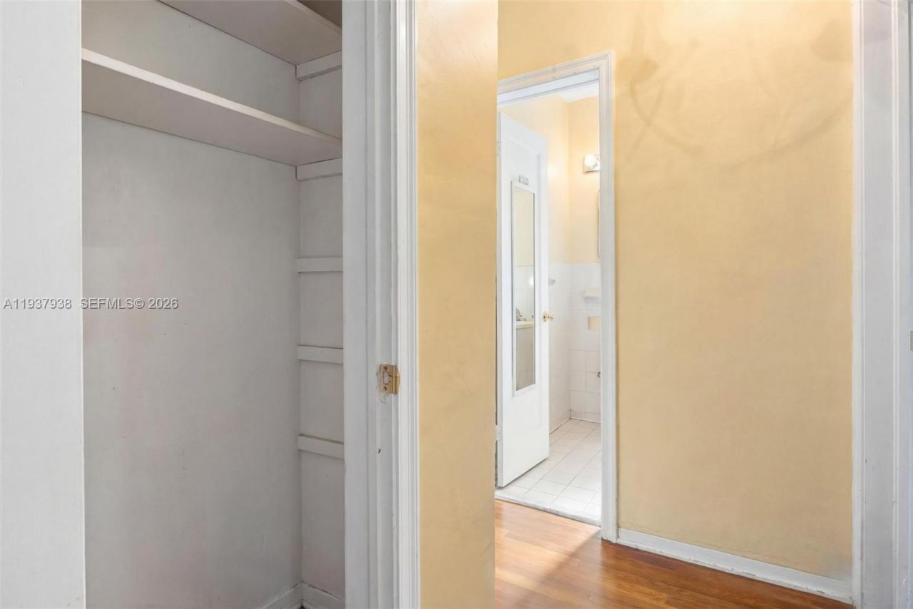 9148 Abbott Ave, Surfside, FL 33154 Photo