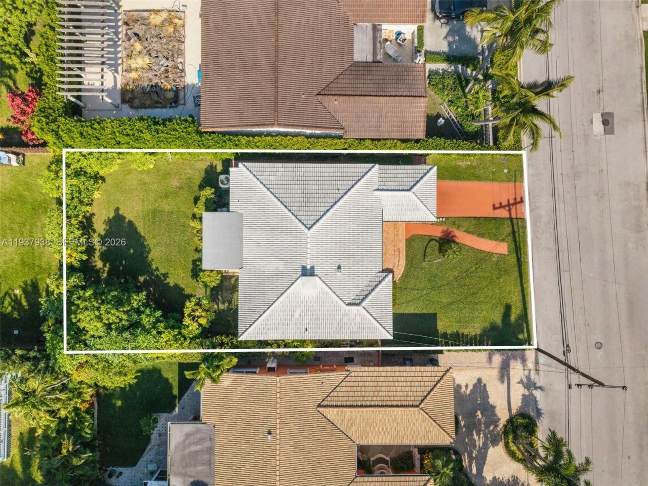 9148 Abbott Ave, Surfside, FL 33154 Photo