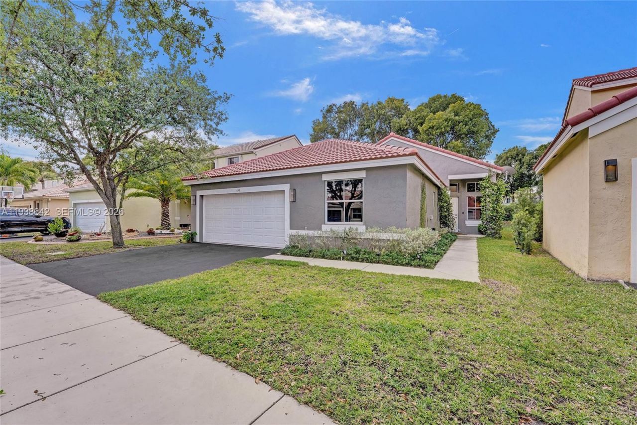 648 Sand Creek Cir, Weston, FL 33327 Photo