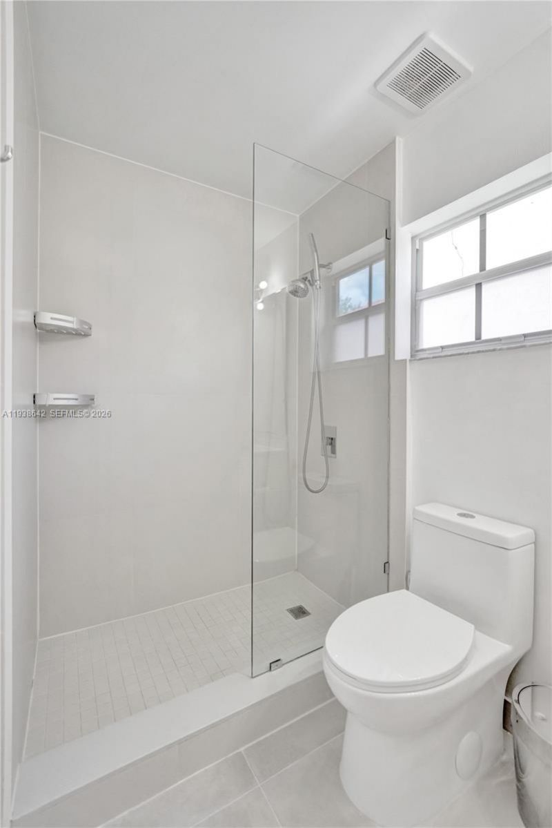 648 Sand Creek Cir, Weston, FL 33327 Photo