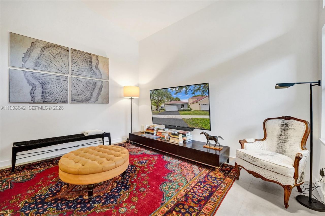 648 Sand Creek Cir, Weston, FL 33327 Photo