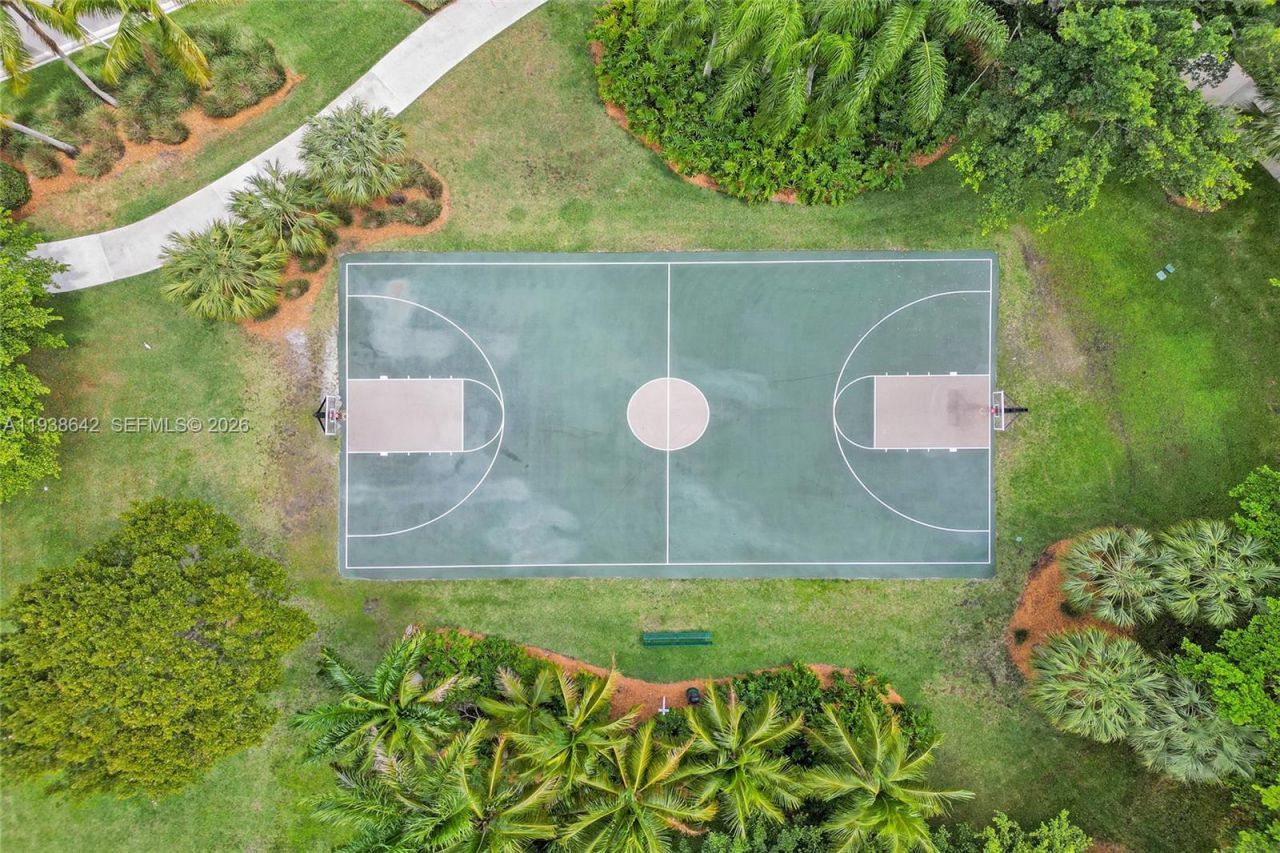 648 Sand Creek Cir, Weston, FL 33327 Photo