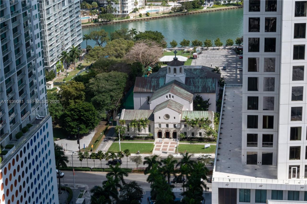 68 SE 6th St, Unit 2507, Miami, FL 33131 Photo