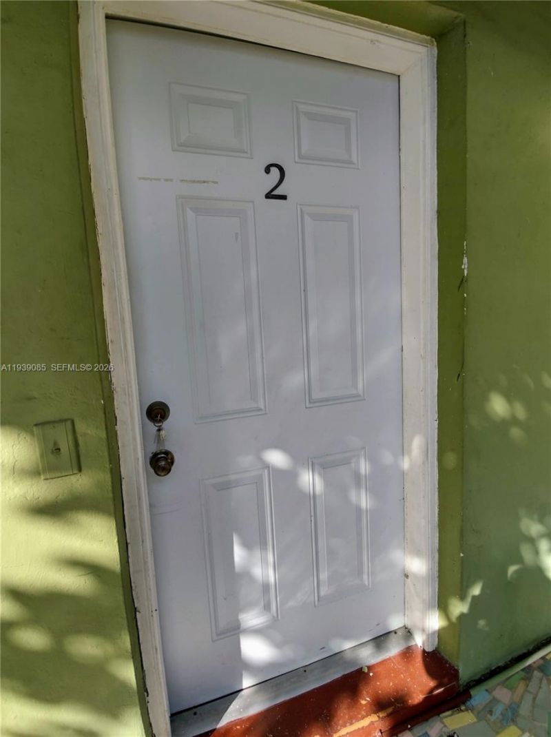 1565 SW 6th St , Miami, FL 33135 Photo