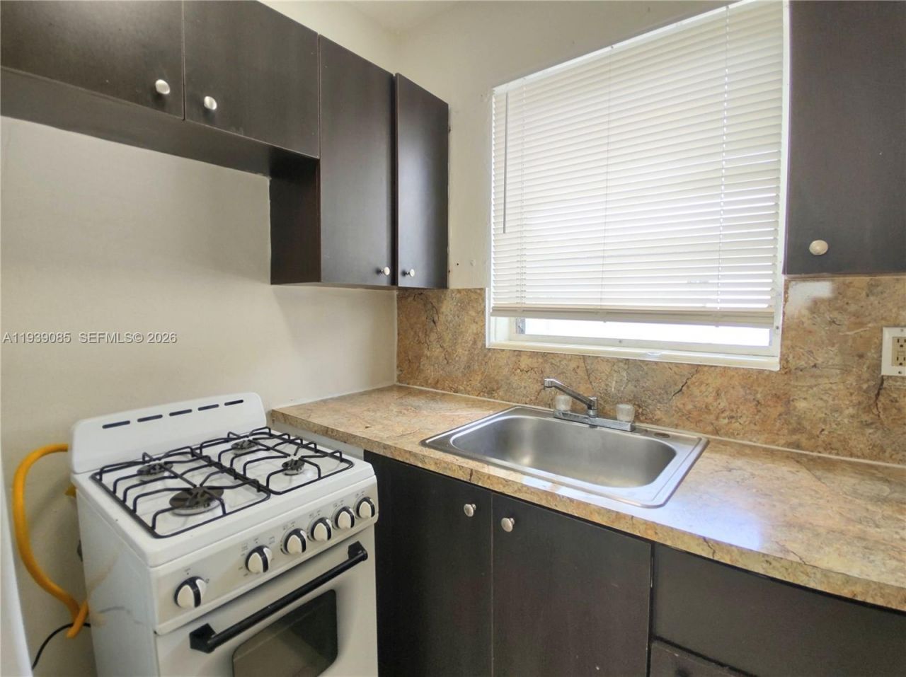 1565 SW 6th St , Miami, FL 33135 Photo