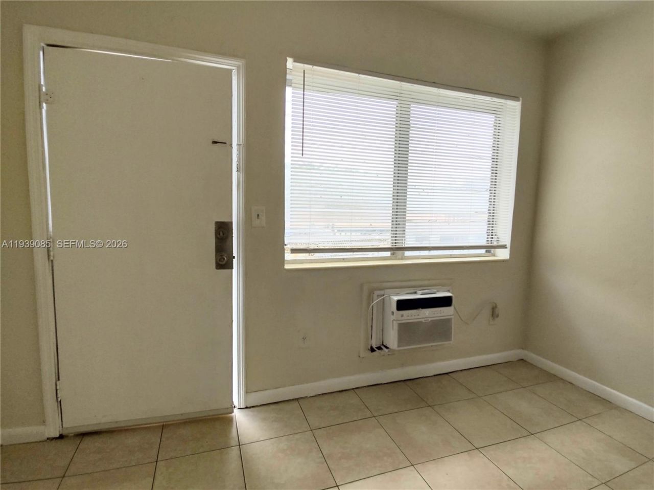 1565 SW 6th St , Miami, FL 33135 Photo