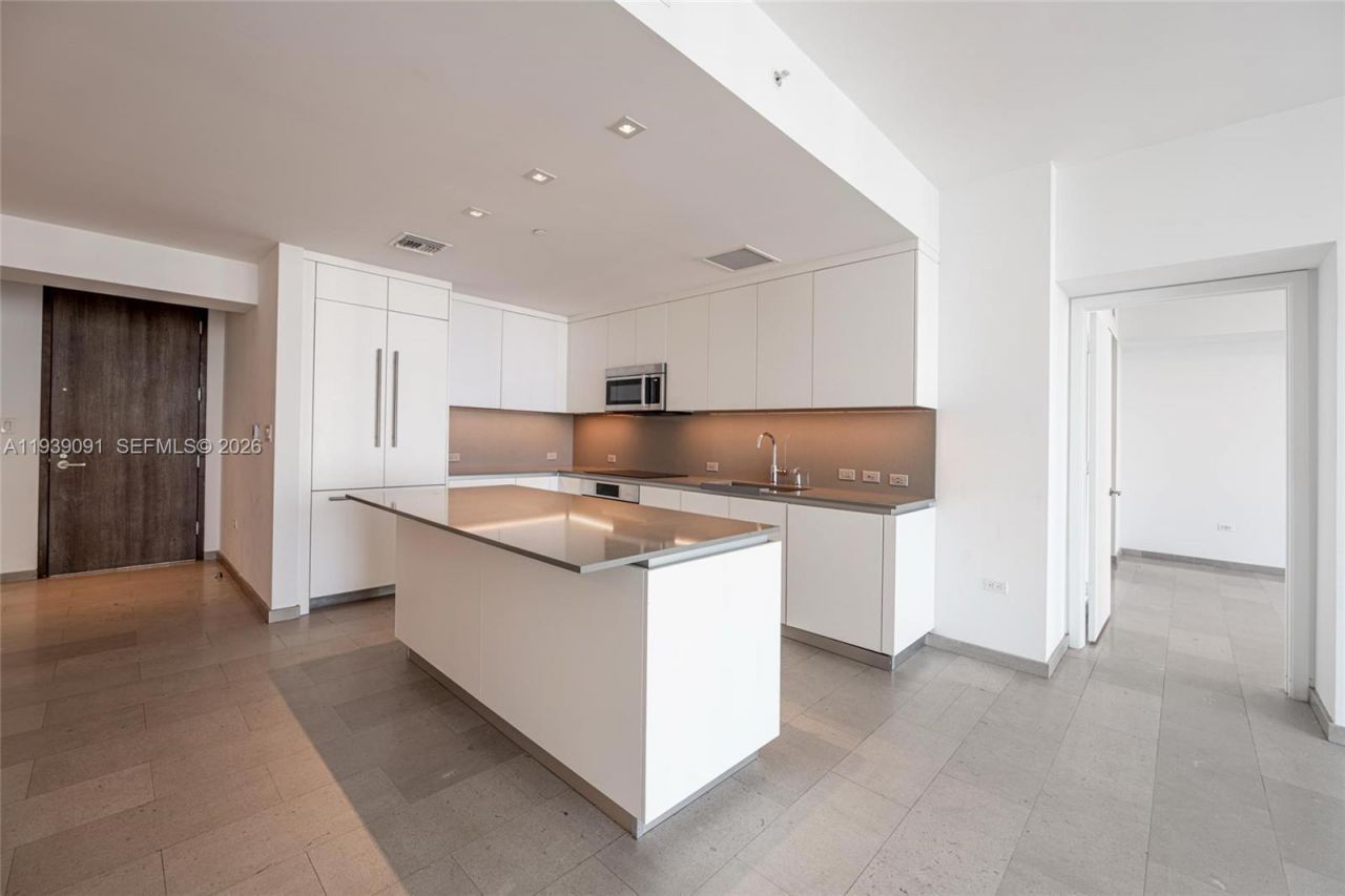 68 SE 6th St, Unit 2507, Miami, FL 33131 Photo