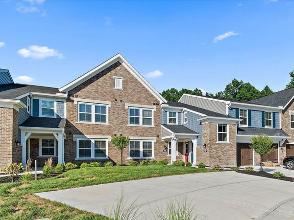 303 Parkview Lane, Unit 92303, Miami Twp, OH 45150