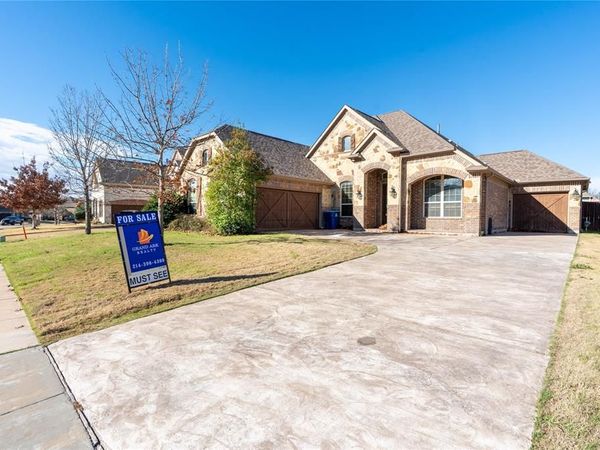 9101 Waters Lane, Rowlett, TX 75089