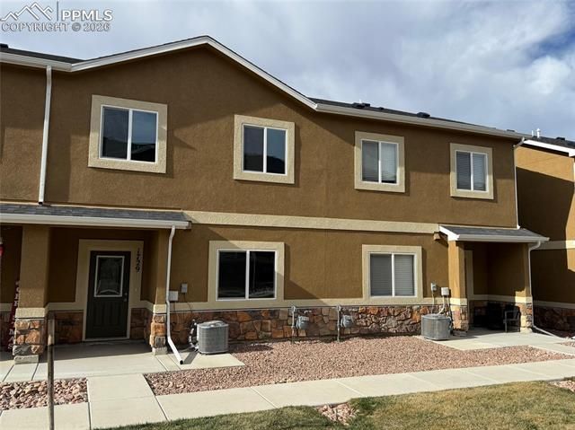 1729 Sandtoft Heights, Colorado Springs, CO 80951 Main Photo