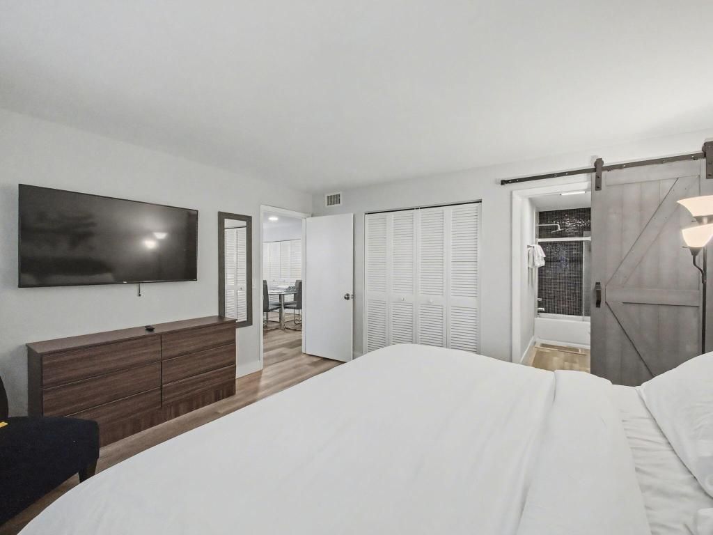 112 Claremont Lane, Palm Beach Shores, FL 33404 Photo