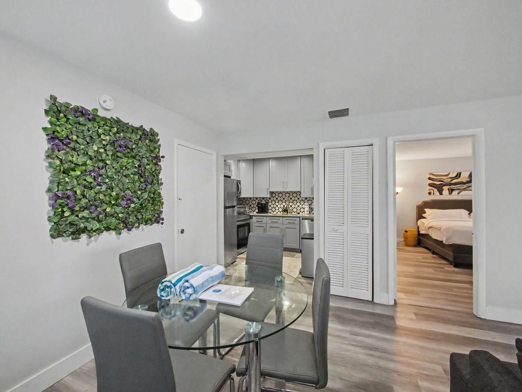 112 Claremont Lane, Palm Beach Shores, FL 33404 Photo