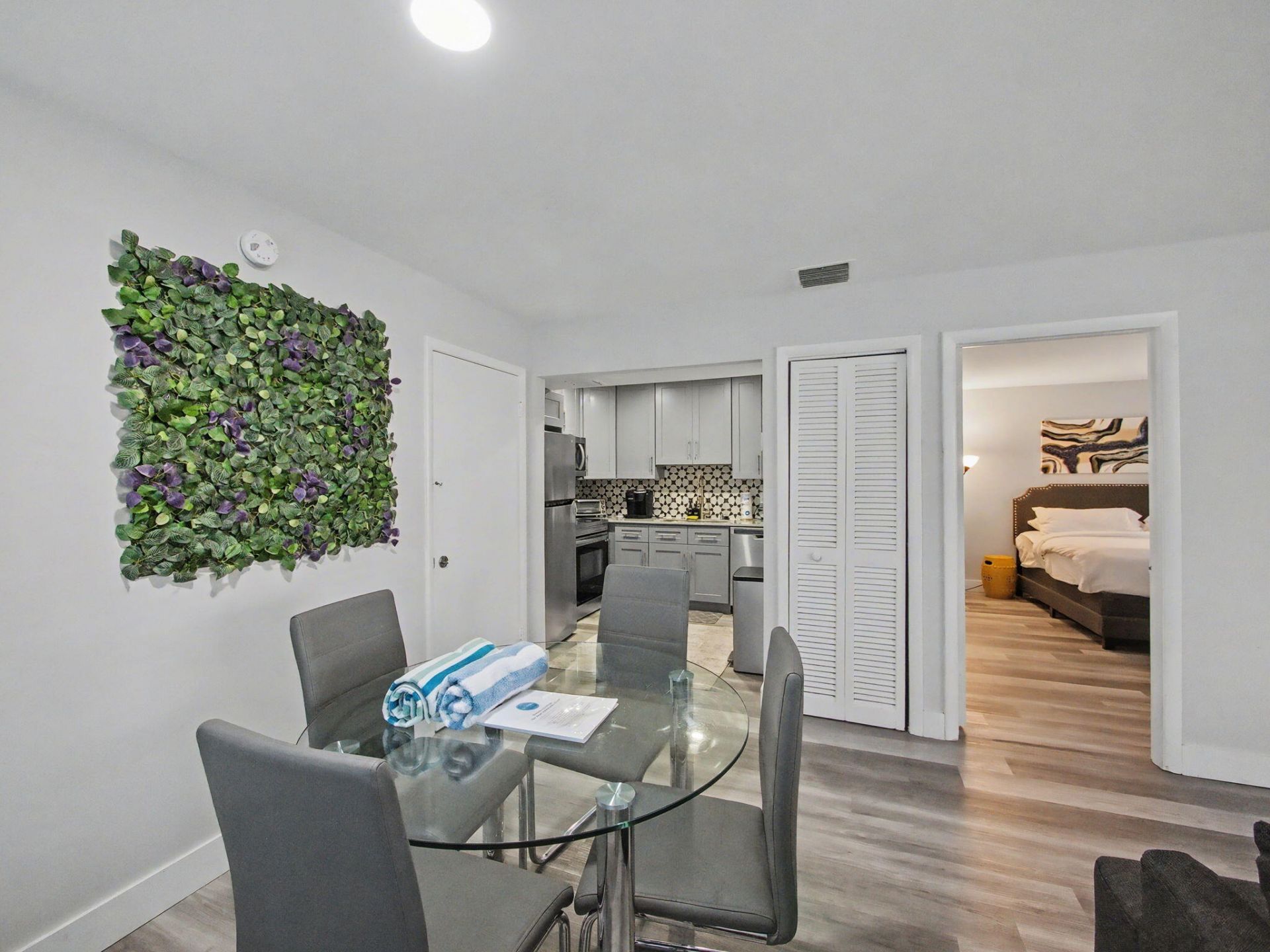 112 Claremont Lane, Palm Beach Shores, FL 33404 Photo