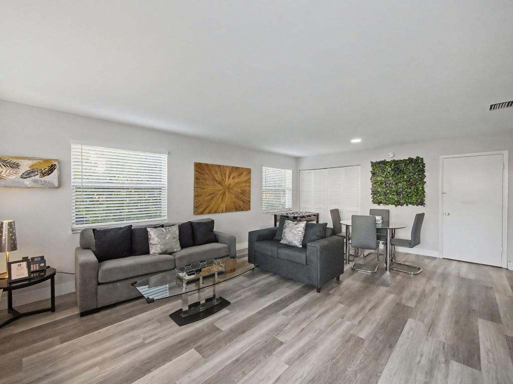 112 Claremont Lane, Palm Beach Shores, FL 33404 Photo