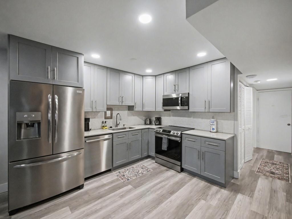 112 Claremont Lane, Palm Beach Shores, FL 33404 Photo