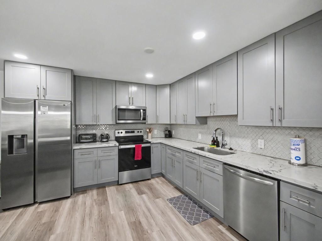 112 Claremont Lane, Palm Beach Shores, FL 33404 Photo