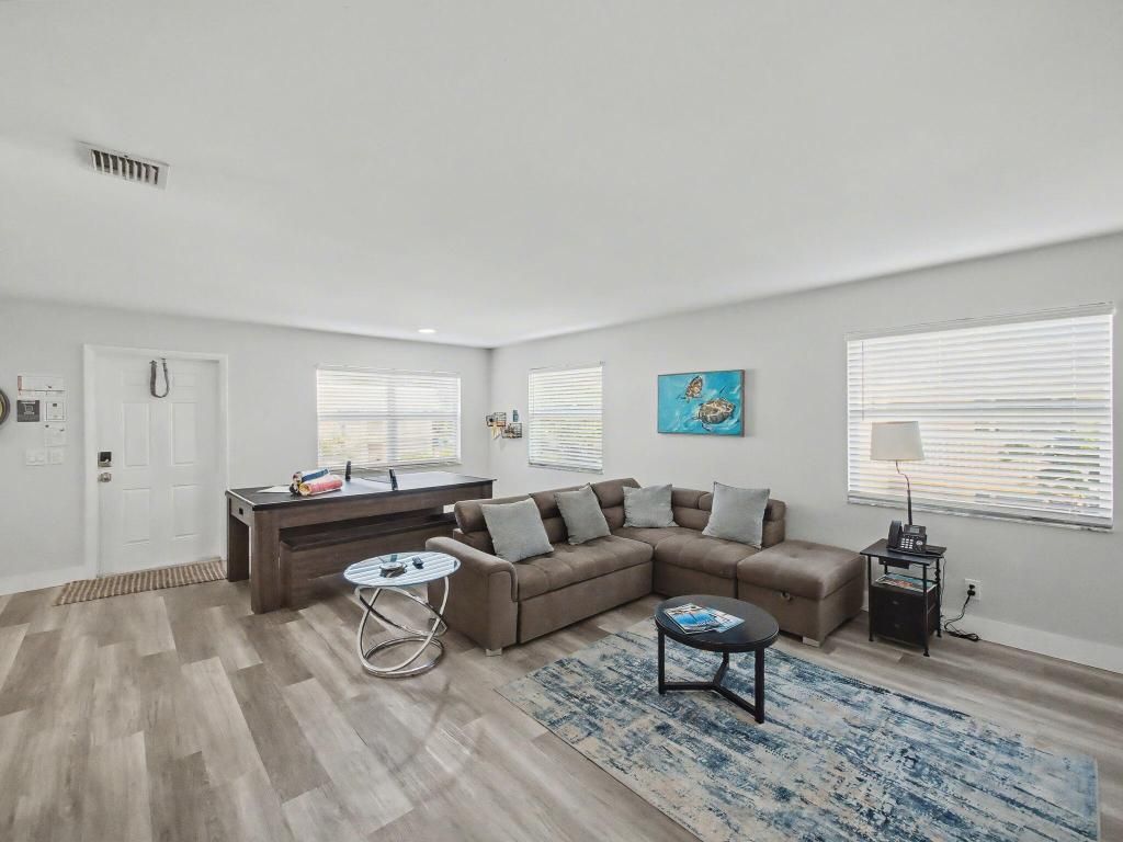 112 Claremont Lane, Palm Beach Shores, FL 33404 Photo