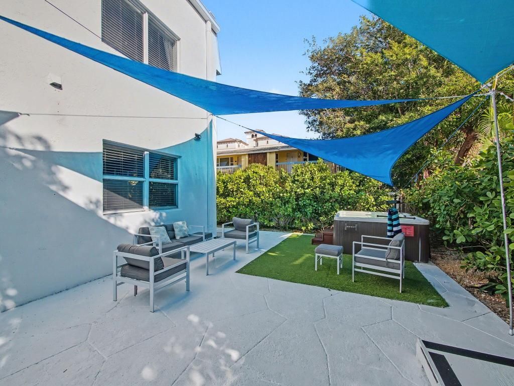 112 Claremont Lane, Palm Beach Shores, FL 33404 Photo