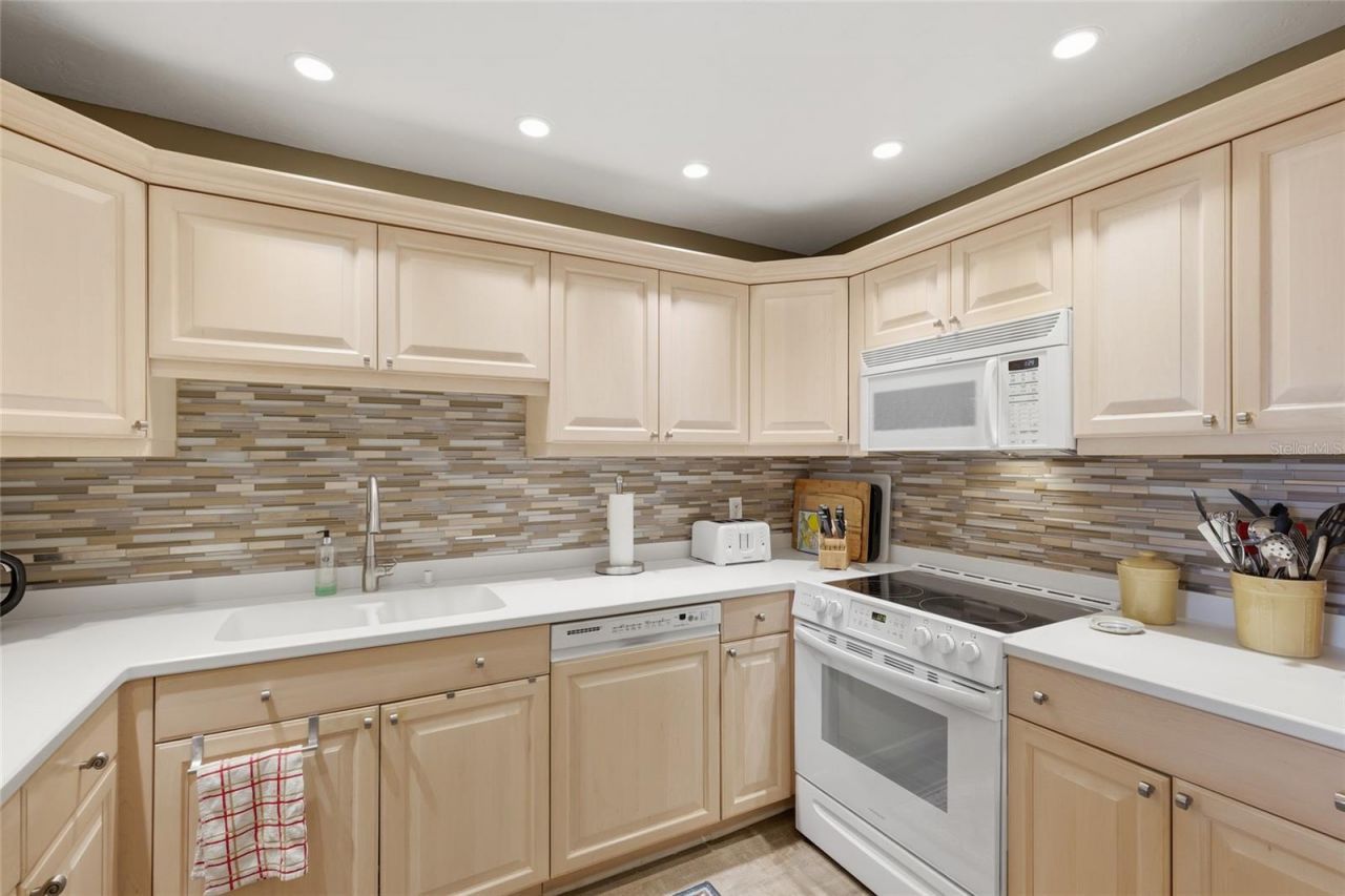 1965 Gulf Of Mexico Drive, Unit G5-407, Longboat Key, FL 34228 Photo