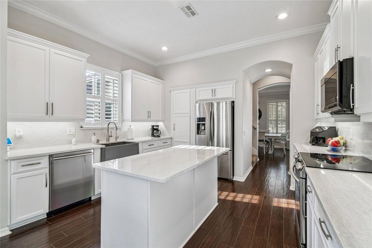 14617 Tudor Chase Drive, Tampa, FL 33626 Photo