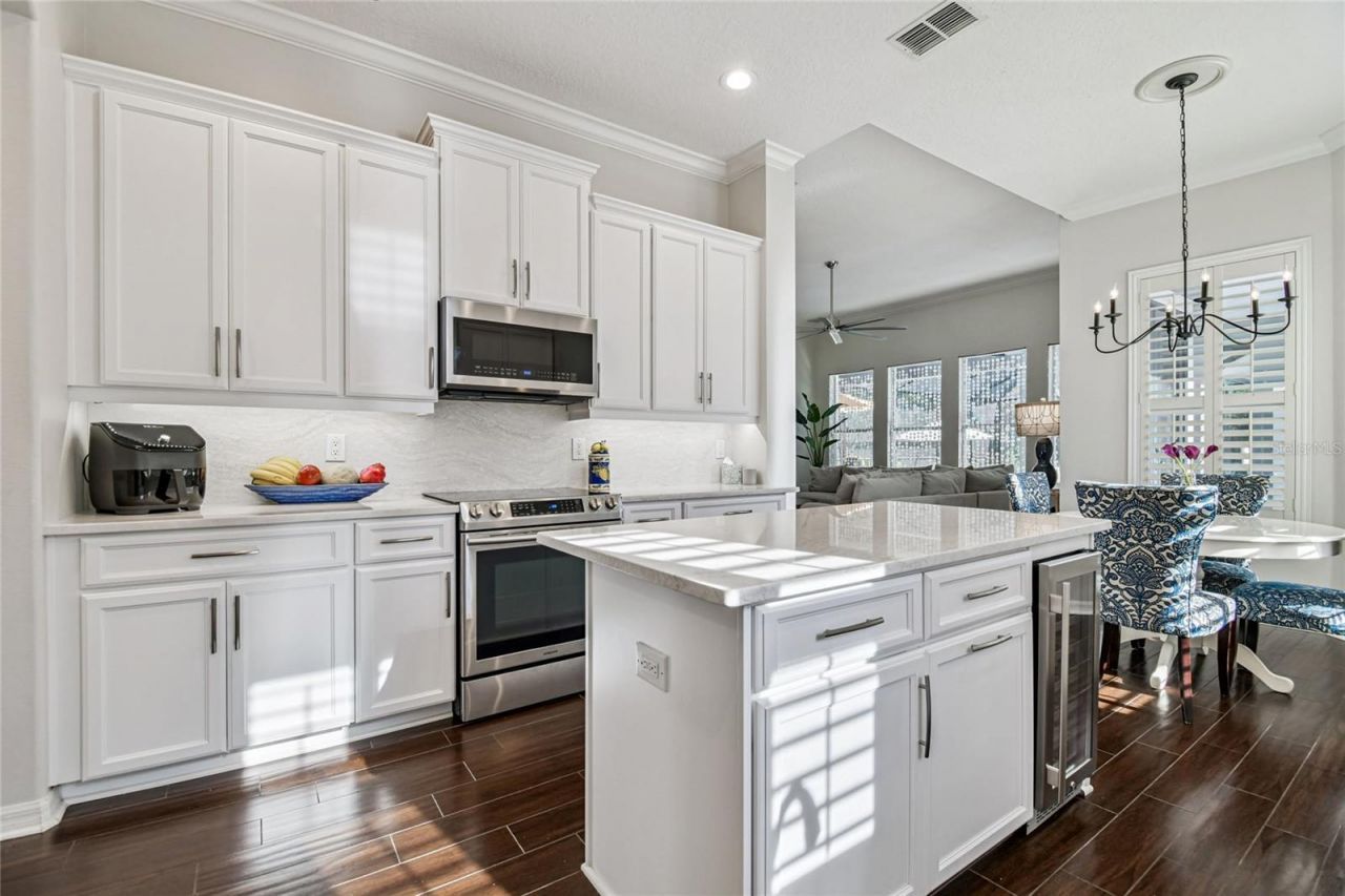 14617 Tudor Chase Drive, Tampa, FL 33626 Photo