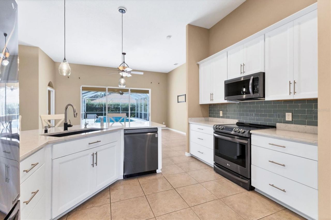 6163 Palomino Circle, Bradenton, FL 34201 Photo