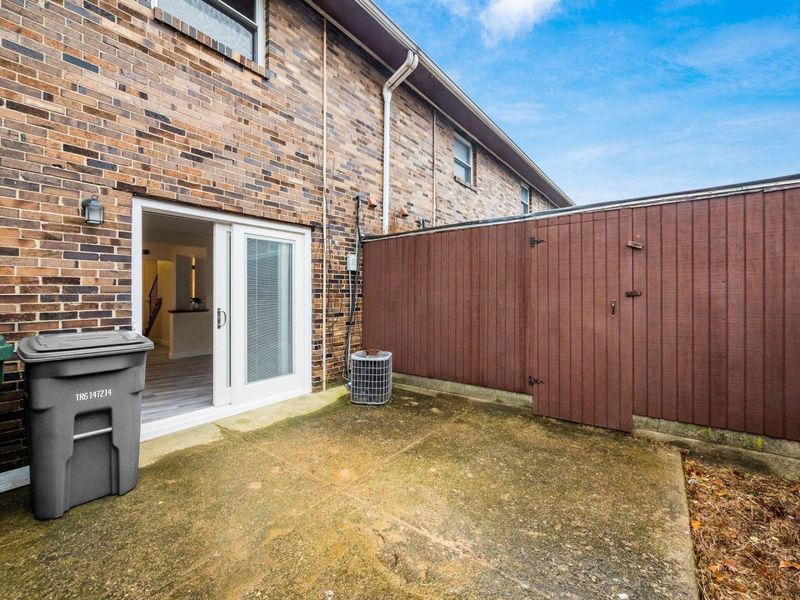 1295 Woodbrook Lane, Unit 223, Columbus, OH 43223 Photo 23