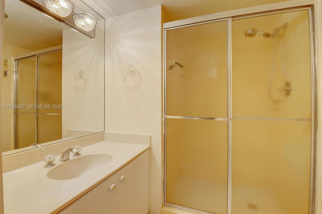 6300 NW 2nd Ave, Unit 403, Boca Raton, FL 33487 Photo