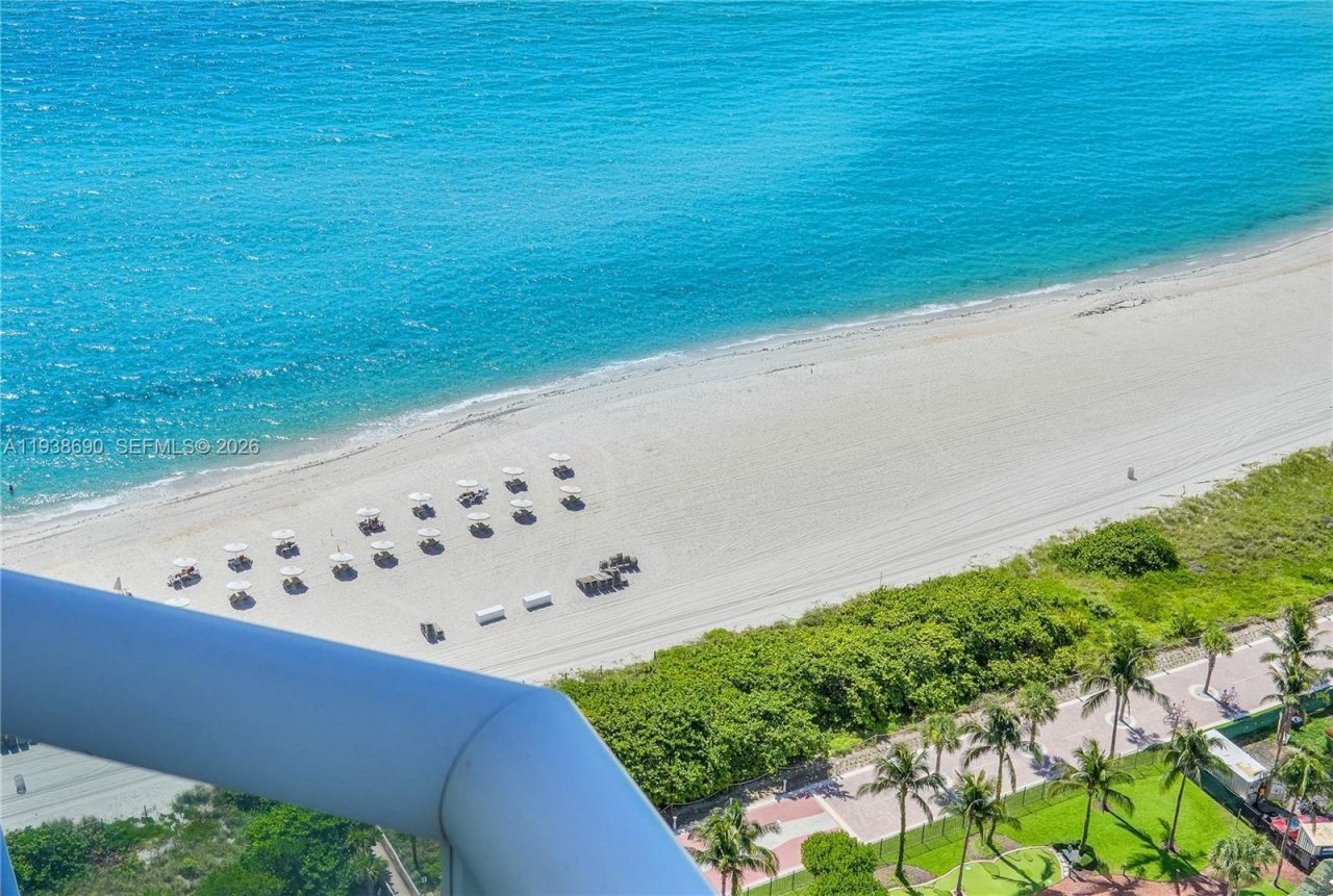 4779 Collins Ave, Unit 3104, Miami Beach, FL 33140 Photo