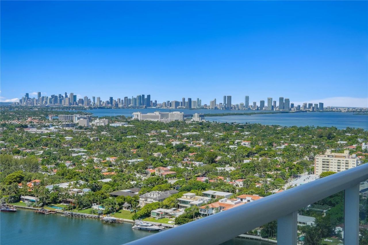 4779 Collins Ave, Unit 3104, Miami Beach, FL 33140 Photo