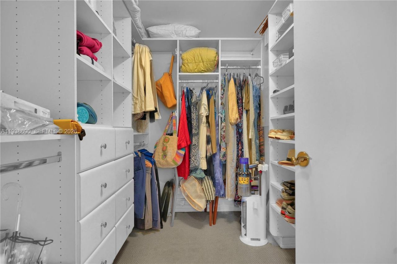 4779 Collins Ave, Unit 3104, Miami Beach, FL 33140 Photo