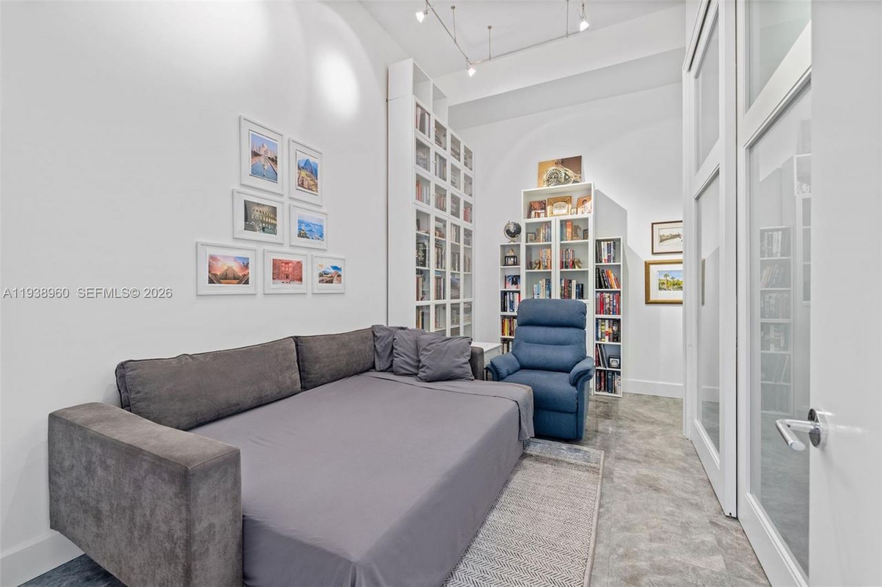 2001 Meridian Ave, Unit 107, Miami Beach, FL 33139 Photo