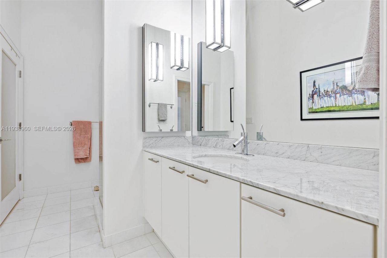 2001 Meridian Ave, Unit 107, Miami Beach, FL 33139 Photo