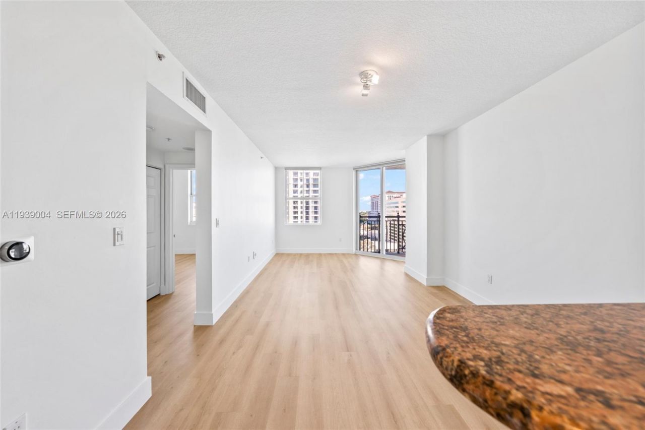 357 Almeria Ave, Unit 1106, Coral Gables, FL 33134 Photo