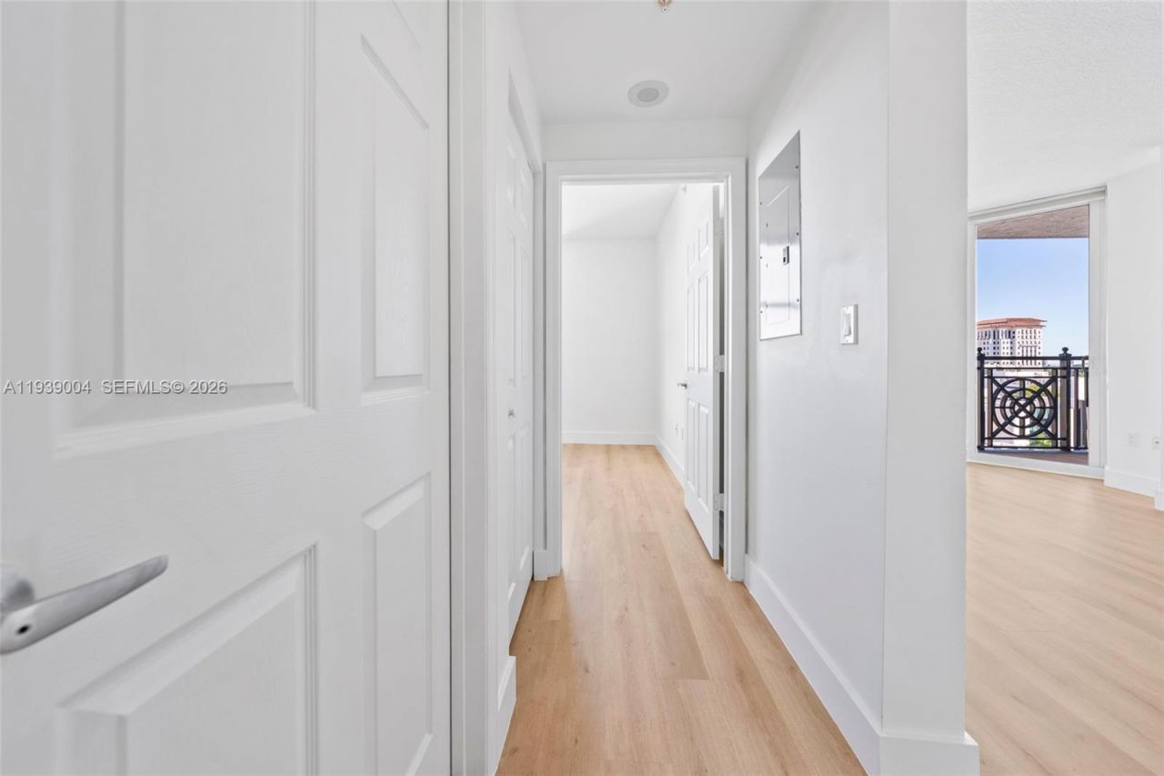 357 Almeria Ave, Unit 1106, Coral Gables, FL 33134 Photo