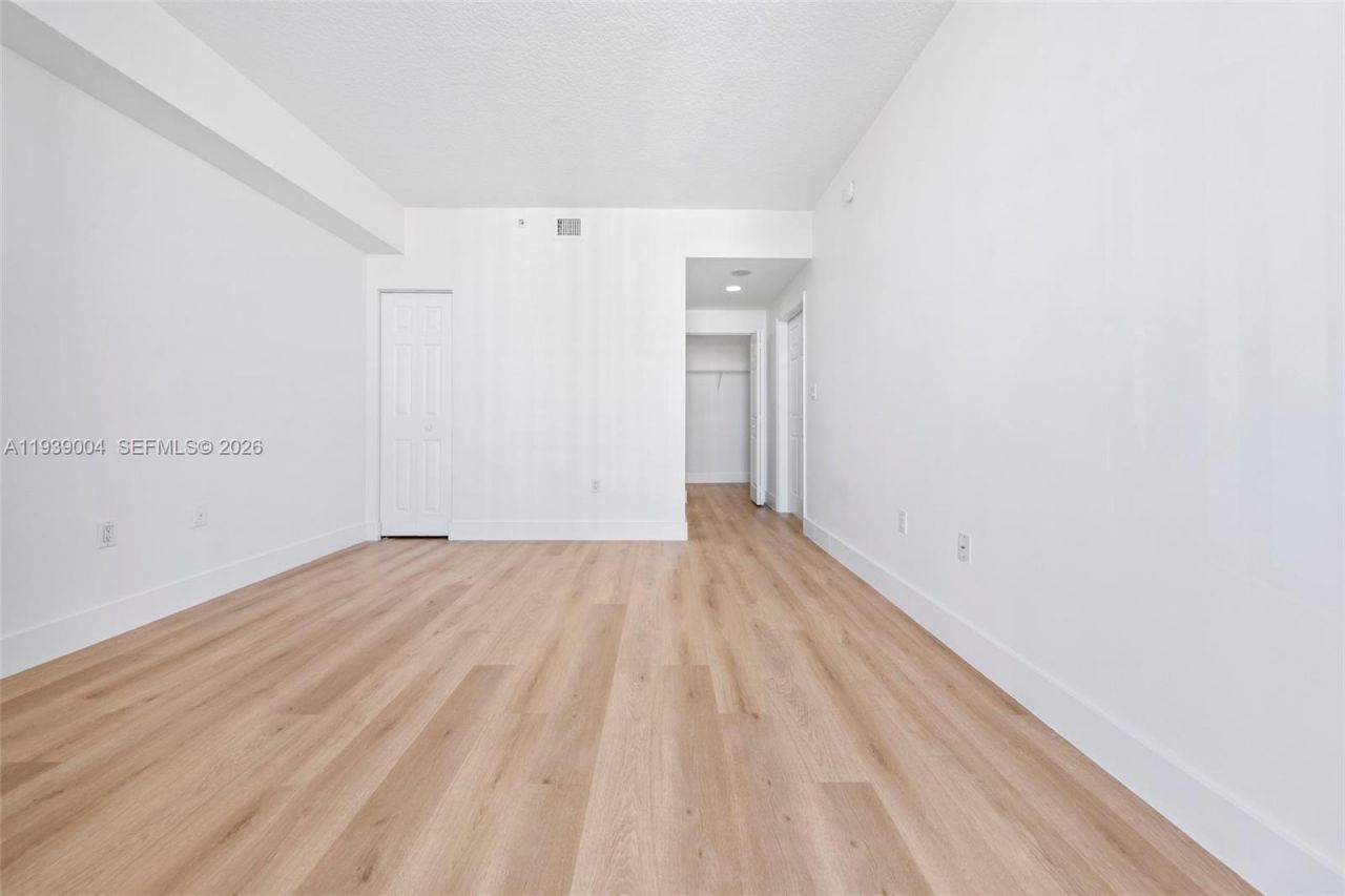 357 Almeria Ave, Unit 1106, Coral Gables, FL 33134 Photo